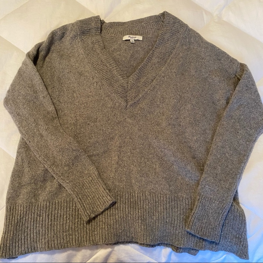 Madewell V neck Sweater XS